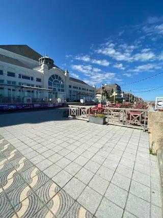 Appartement Elegant Au Coeur De Cabourg Exteriér fotografie